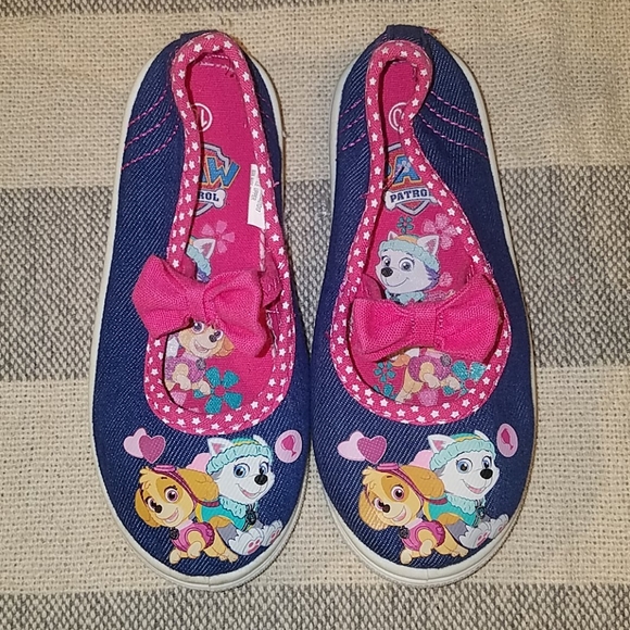 Other - 💕 Girls Paw Patrol Slip Ons Size 10